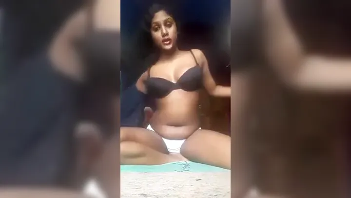 South Indian Slut Seducing and Talk Dirty